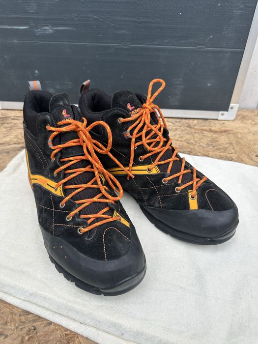 Теплі Кросівки черевики Lackner