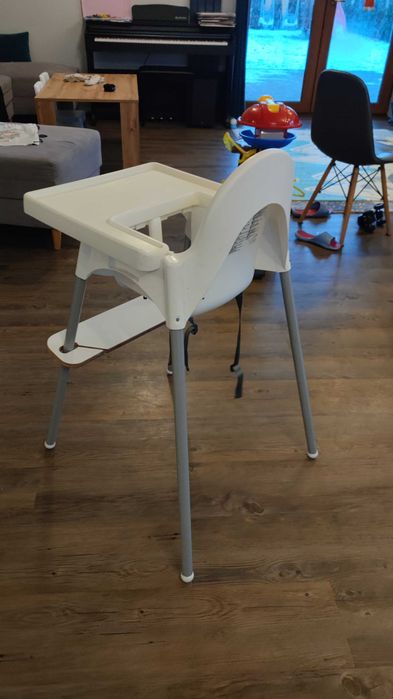 Krzesełko do karmienia IKEA + Podnóżek
