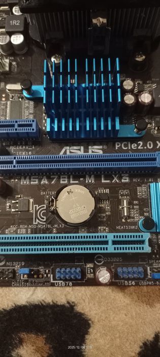 Продам материнскую плату Asus M5A78L-M LX3.