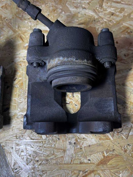 Zaciski hamulcowe BMW E46 przód