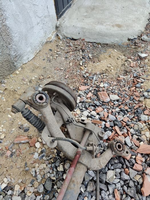 Belka tył skrętna peugeot 206 benzyna 2003 r