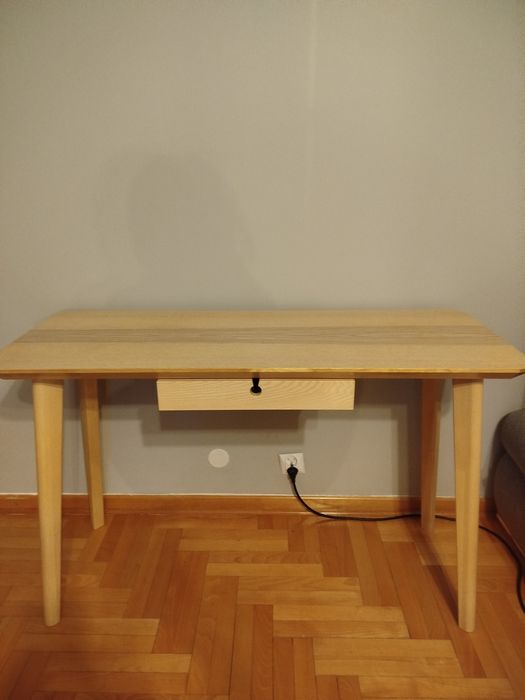 Biurko IKEA Lisabo 118x45 cm
