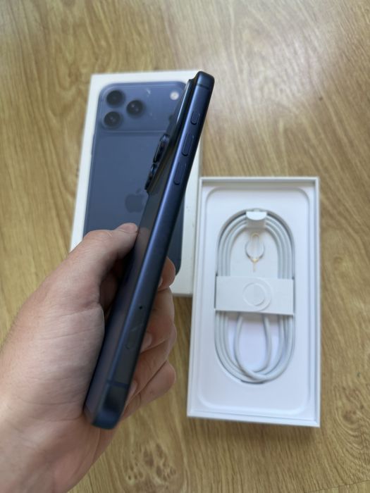 Iphone 17 Pro Max de 256gb com fatura ( Como Novo)