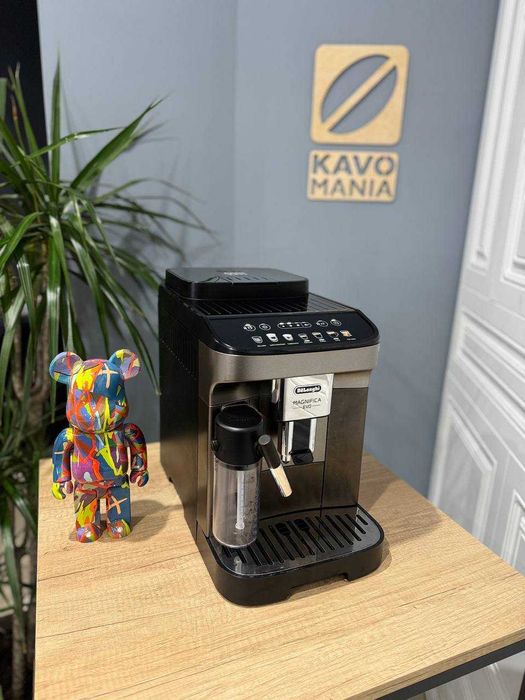 Кофемашина Delonghi Magnifica EVO
