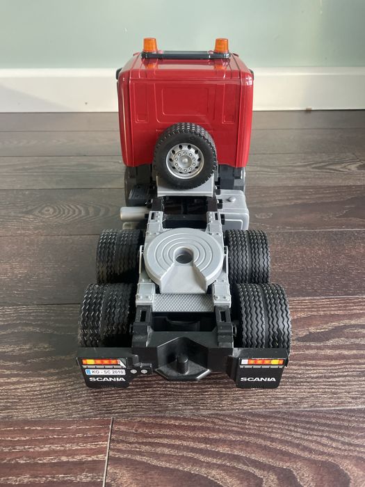 Sprzedam Tir scania z lawetą