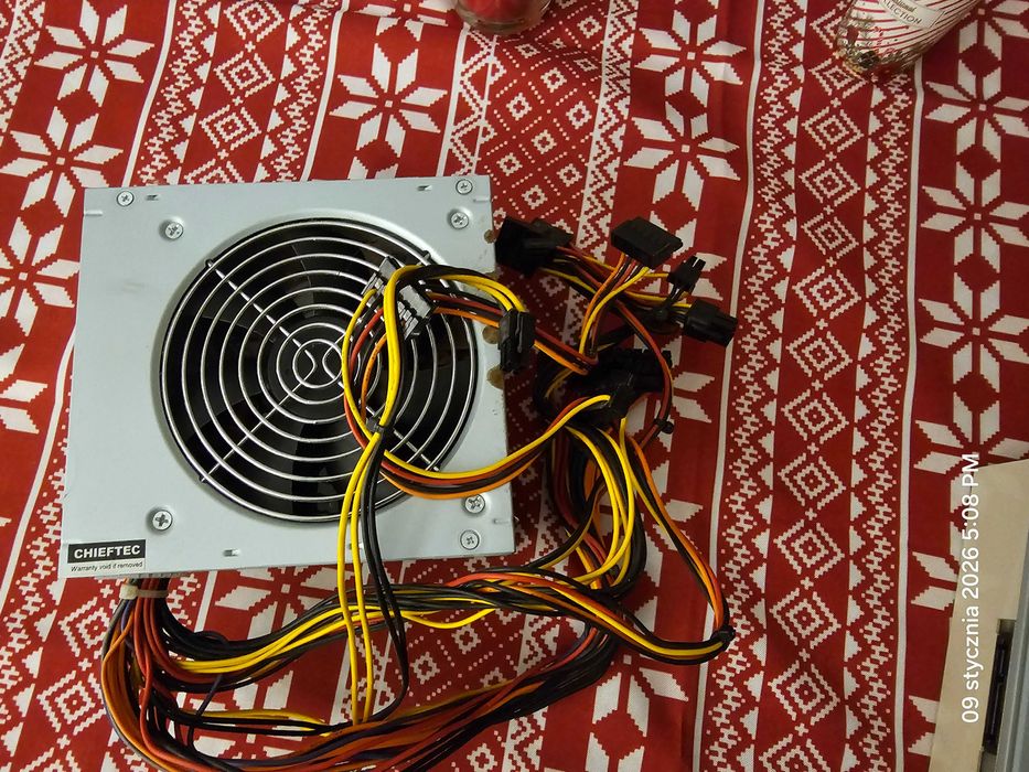 Karta graficzna GeForce GTX 1050tI 4gB plus pamięć ram , płyta główna