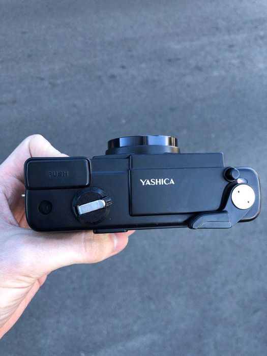 Фотокамера Yashica Autofocus S
