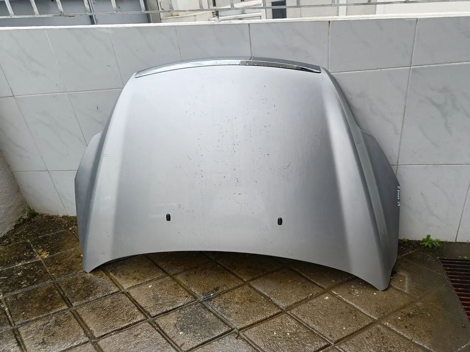 Capot Ford focus 2008
