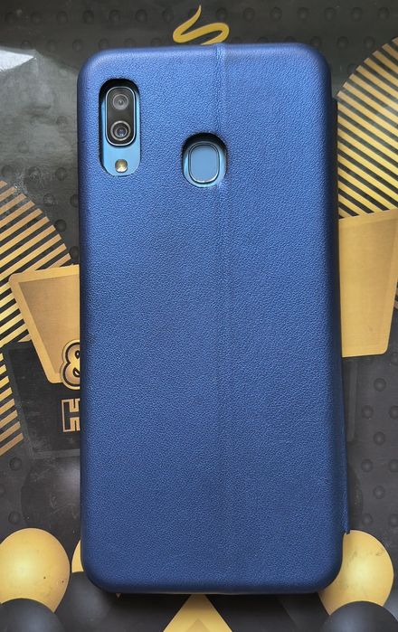 Телефон Samsung Galaxy A30