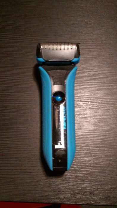 Máquina de Barbear Braun Waterflex Wet&Dry