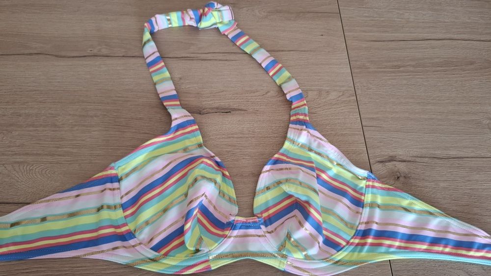 Biustonosz stroju kąpielowego Freya nowy bez metki 75D / 34D