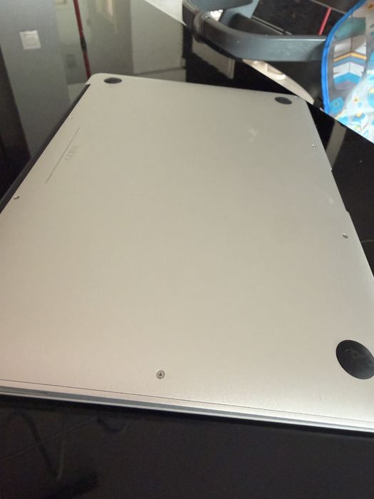 MacBook Air 13-calowy 2015r model A1466