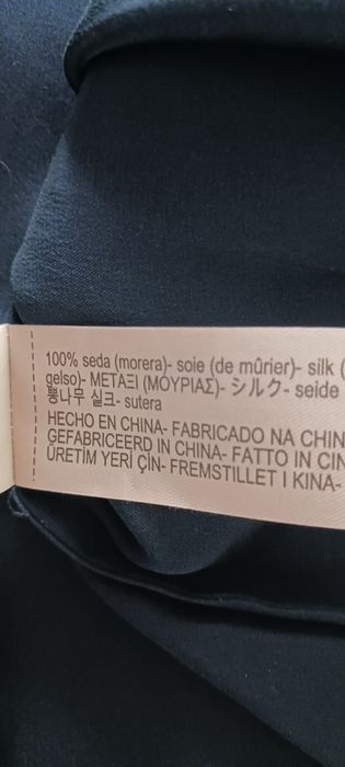 Blusa nova, seda,t.38. Azul Massimo Dutti.  Lindissima,
