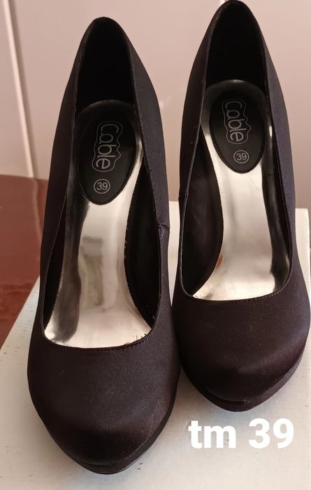 Botas e sapatos n° 39