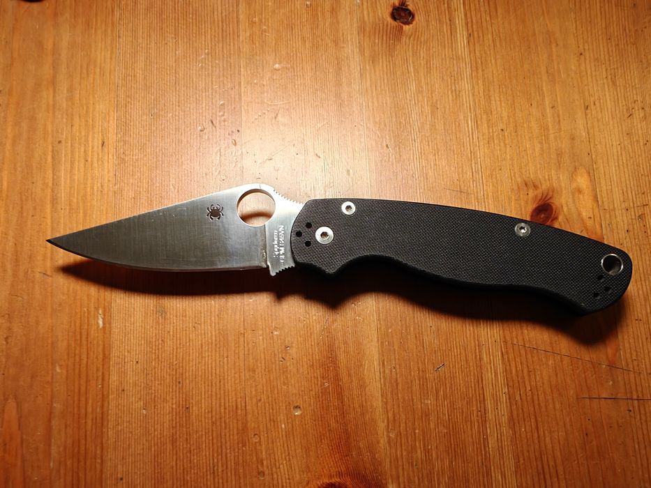 Nóż Spyderco Para Military 2 C81GP2