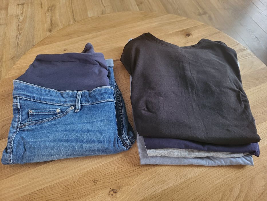 Zestaw ubrań ciążowych - koszulki i krótkie spodenki