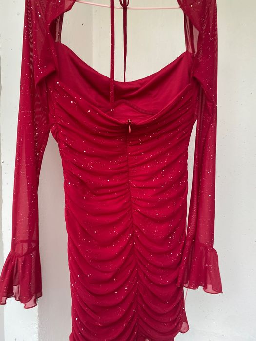 Неймовірна вечірня сукня