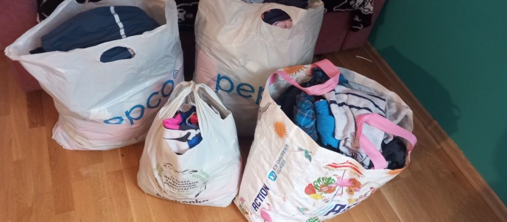 Oddam za słodycze mix ubrań dzieciecych