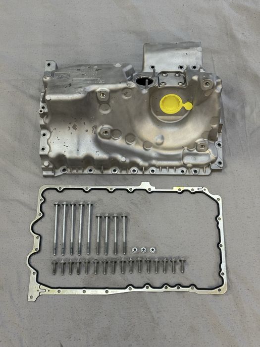 Misa olejowa BMW N20B20 nowa +śruby +uszczelka 11137601942 F22 F30 F31 F34 F35 F33 F36 F25 F26 X-Drive