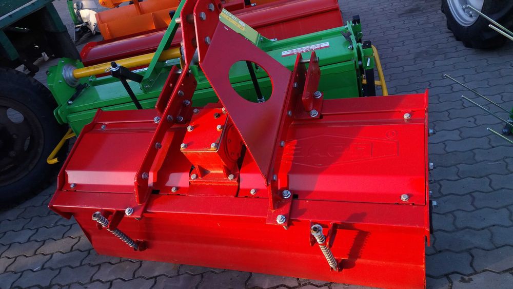 грунтофреза Wirax BOMET фреза Зоря Польская почвофреза Бомет