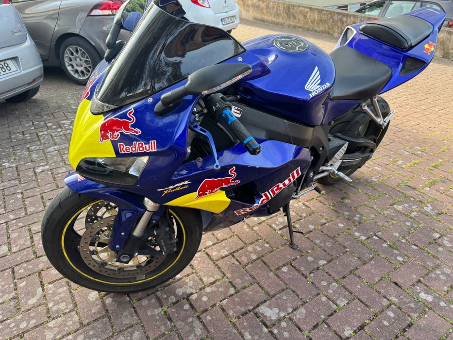Honda cbr1000rr fireblade