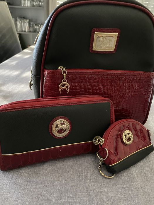 Mochila, Carteira e Porta Moedas Cavalinho