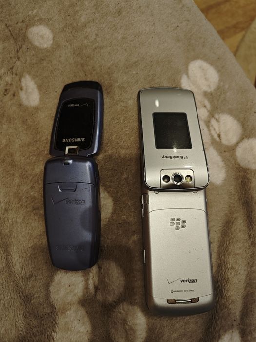 Продам сдма телефоны.