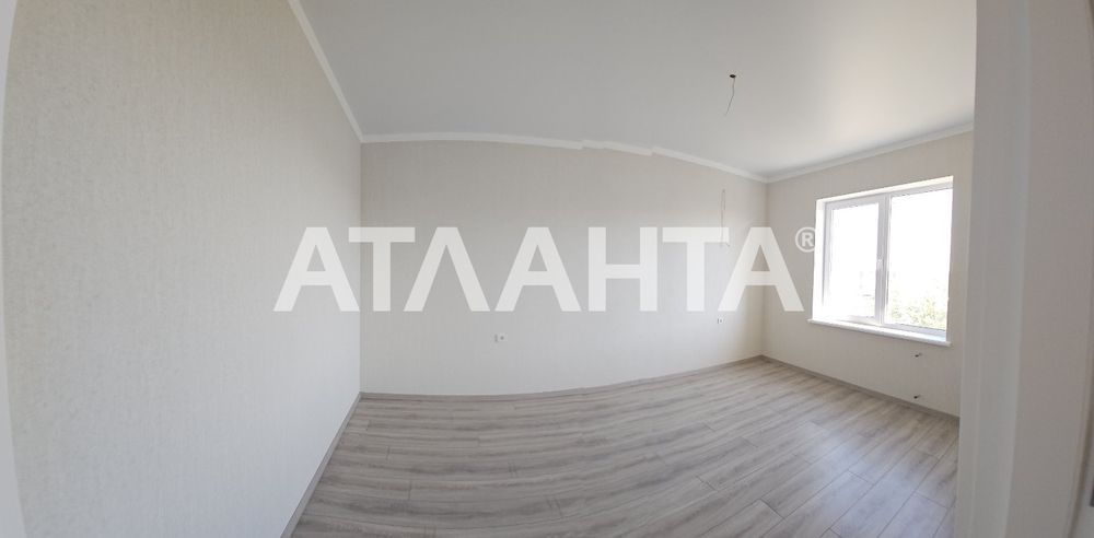 Отдельно стоящий дом с ремонтом в Червоном Хуторе