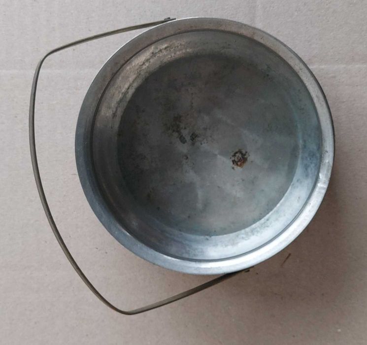 Ваза конфетница ссср нержавейка+латунь.
Редкая. Коллекционирование