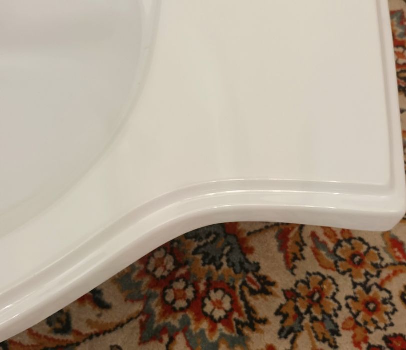 Lavatorio de ceramica com pouco uso