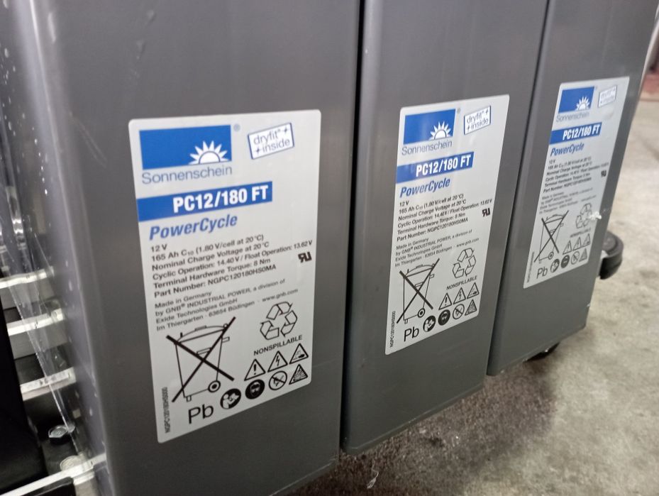 Baterias SOLARES en GEL e AGM 240 amp