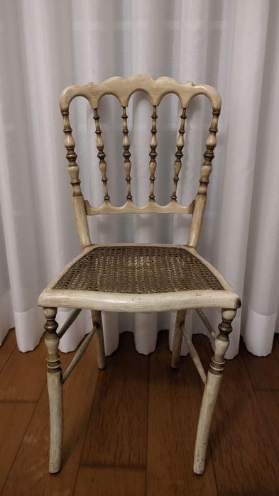 Mobília de quarto pintada à mão