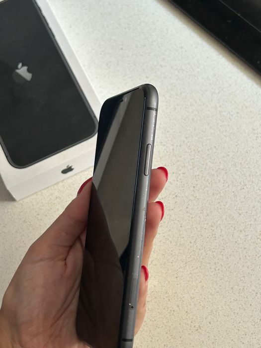 Iphone 11 64gb com bateria a 78%