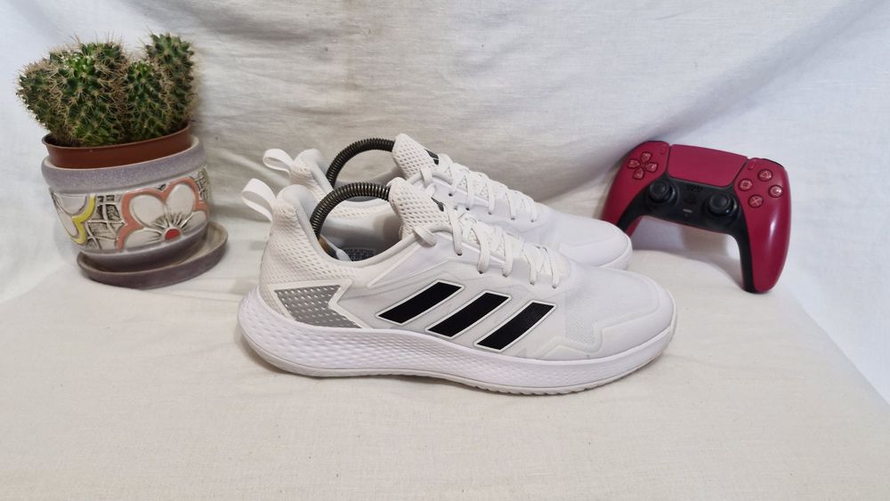 Кросівки Adidas Defiant.Розмір 41