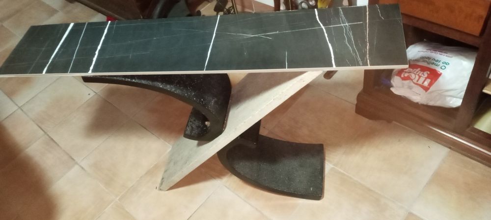 Mesa de entrada pedra