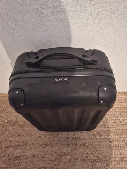 Mala viagem - Troley HC Travel preta
Com código segur