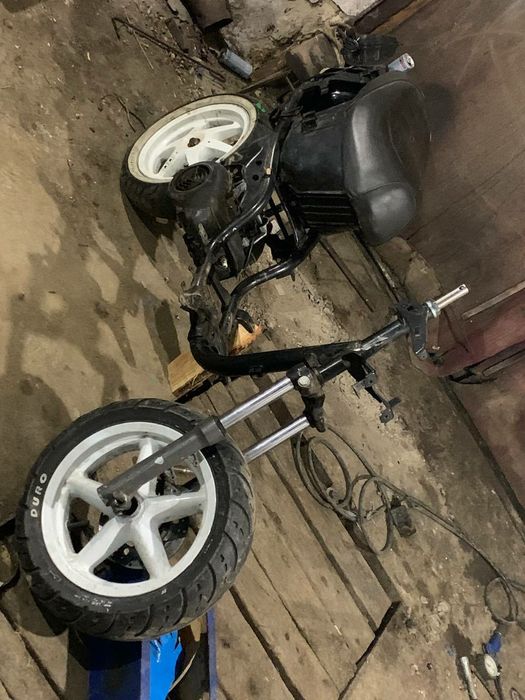 Обмен Скутер ямаха zr на мине