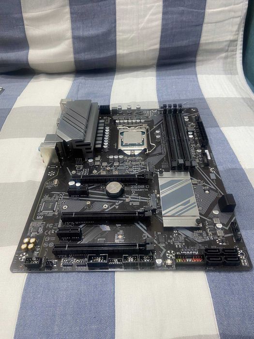 Комплект Материнська плата Gigabyte Z590D + I5-10400f 2.9Гц