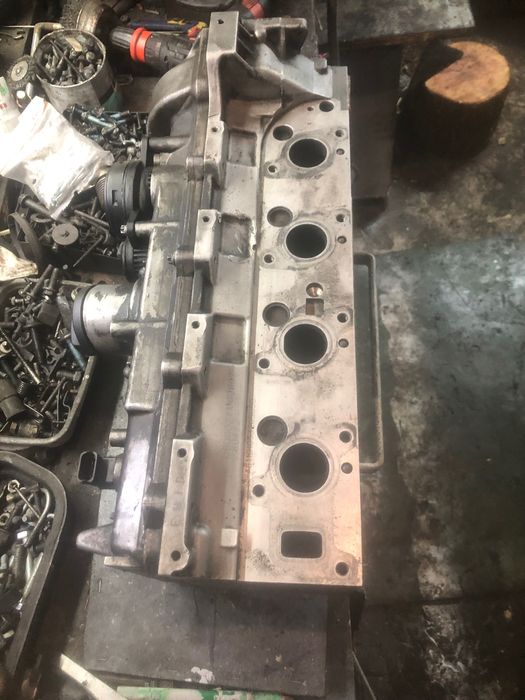Головка блока циліндрів