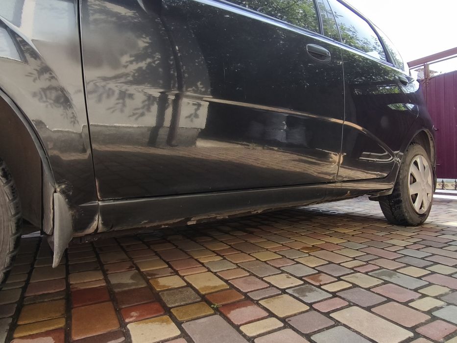 Продам Шевроле Авео 2006 2 комплекта колес