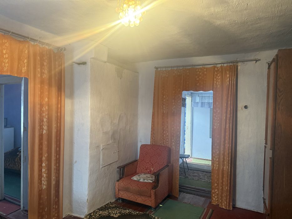 Будинок на окраїні міста Хмільник