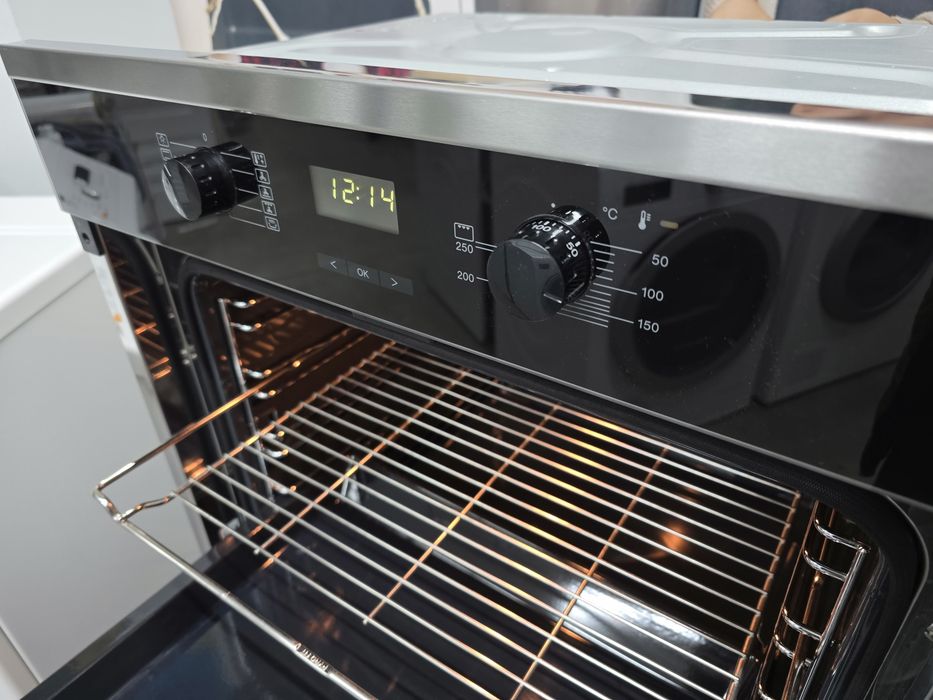Духова шава Miele H2566 B конвекція  76 л салазки