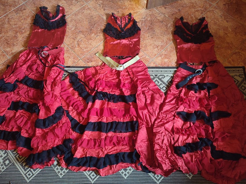 Костюми для танців, різні