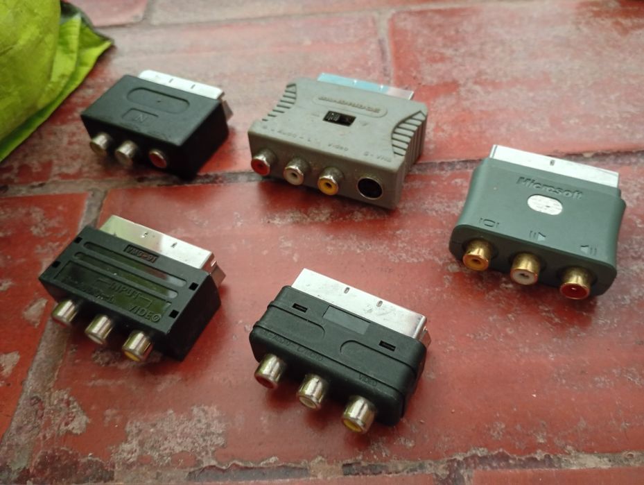 Adaptadores SCART  RCA