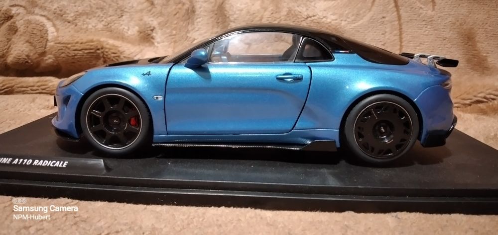 Alpine A110 Radicale 1:18 Solido