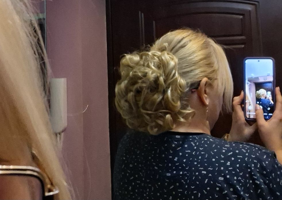 Kok sztuczny z gumką do włosów, dopinka
