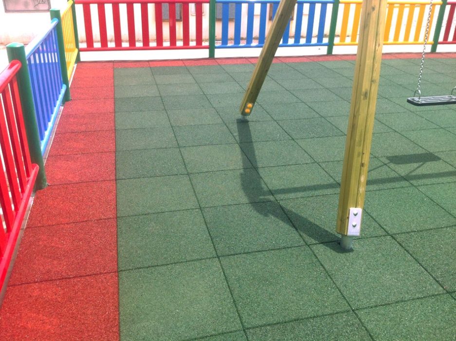 Placas em borracha para parques infantis
