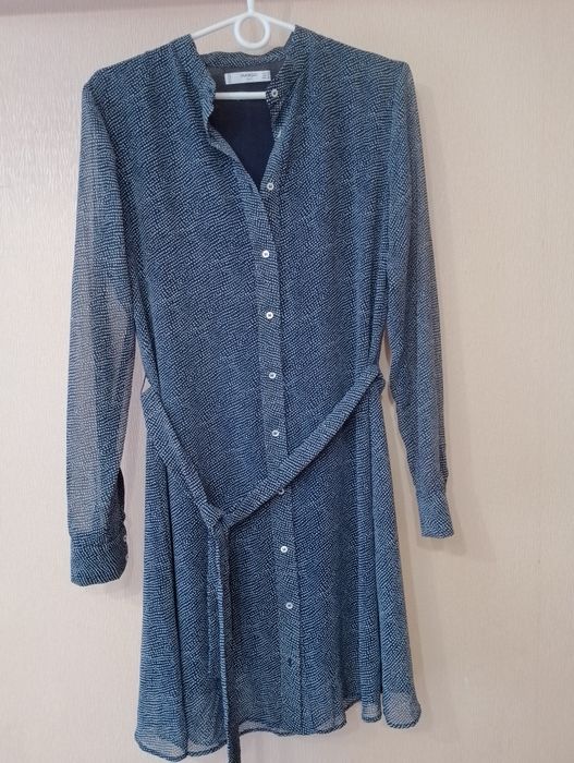 Красивое платье Mango р.S