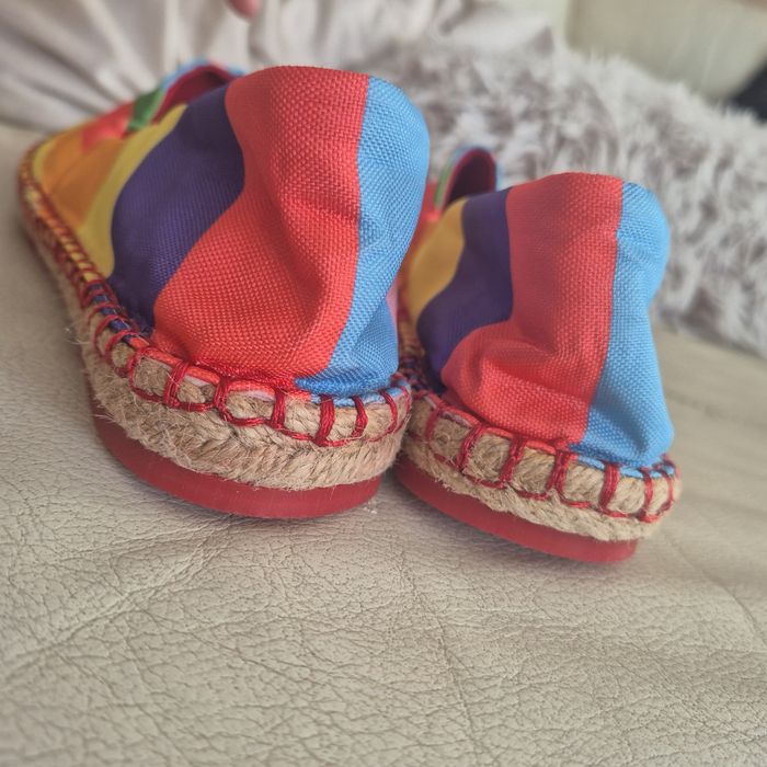 Espadrylki tęczowe