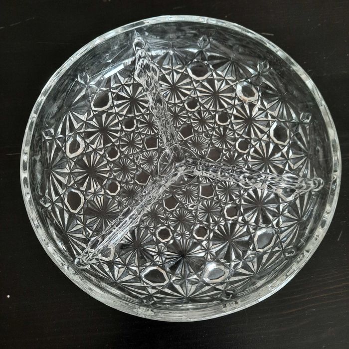Partitioned appetizer plates64739548925569123